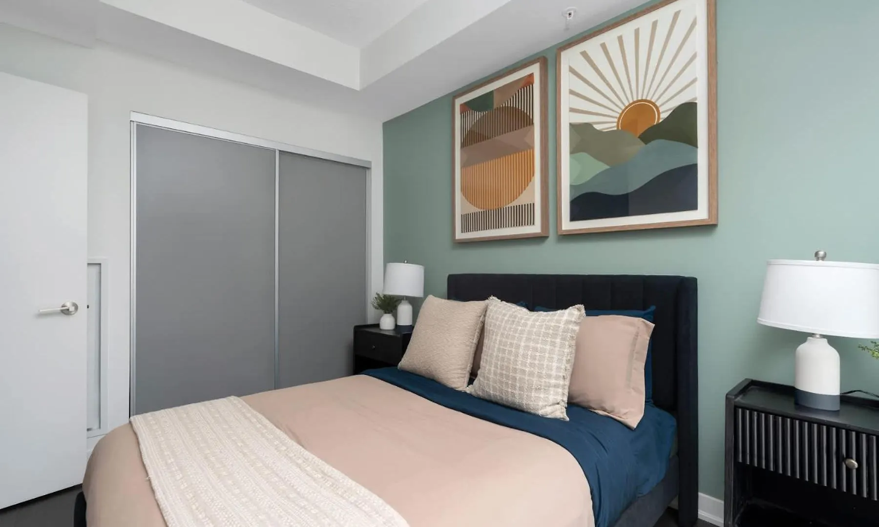 Apartmán 2Br 2Ba Suite With Sofa Bed By Financial District Toronto